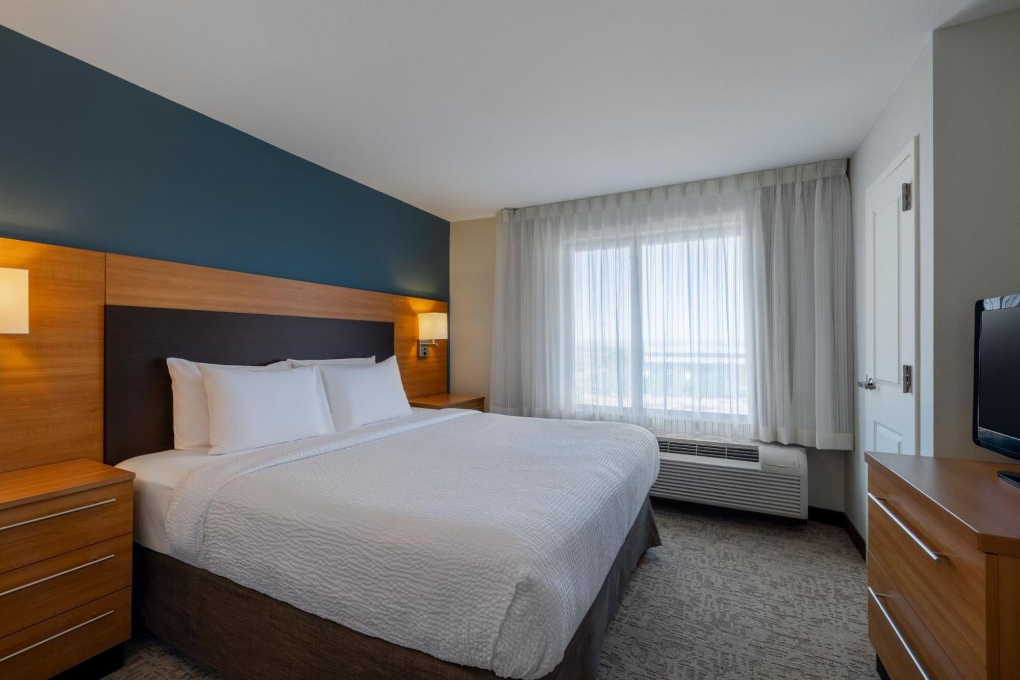 Towneplace Suites By Marriott Albuquerque North Exterior photo